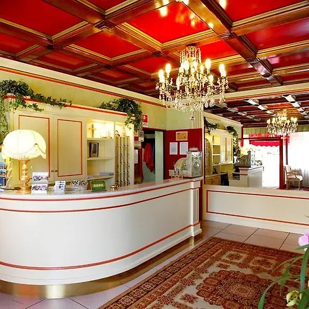 Hotell Benaco 3*