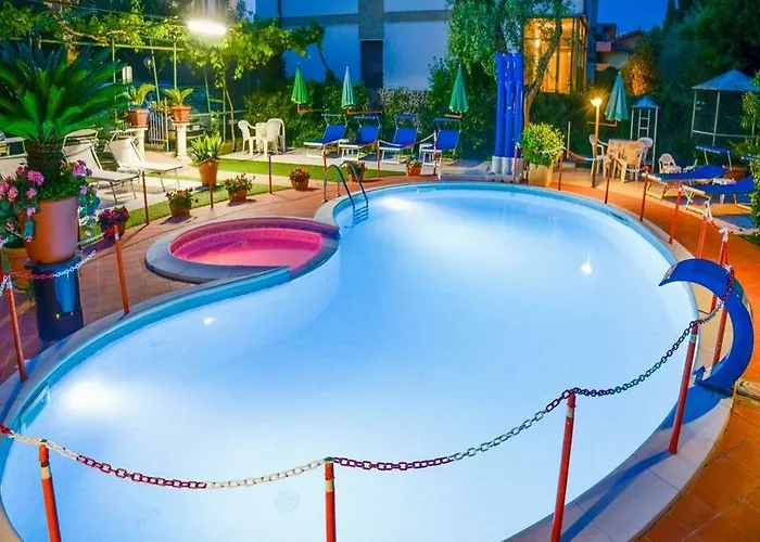 Benaco Hotel 3*