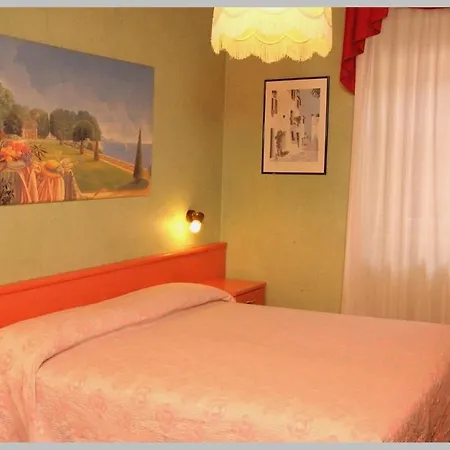 Benaco 3* Sirmione