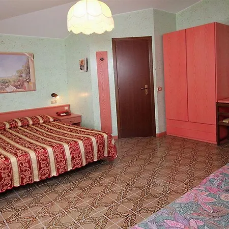 Hotel Benaco