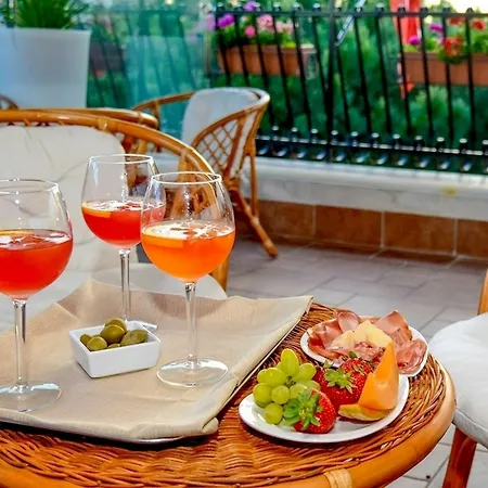 Benaco Hotel