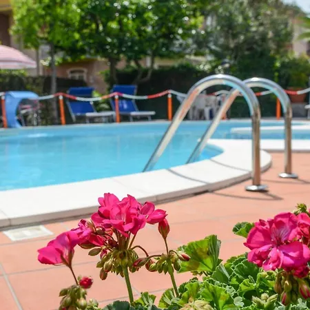 Benaco Hotel 3*