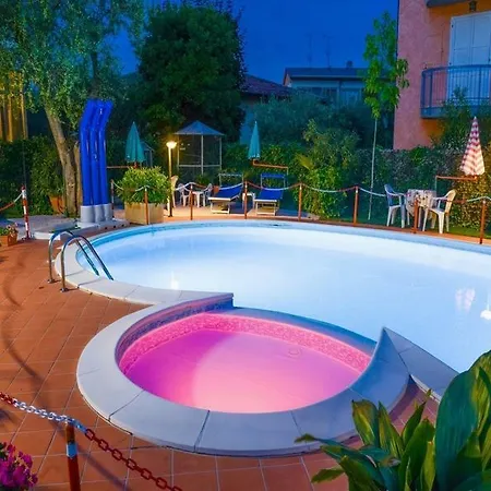 Hotel Benaco